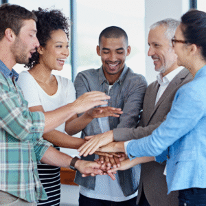 HR manager using HRIS system dashboard to track real-time HR insights”